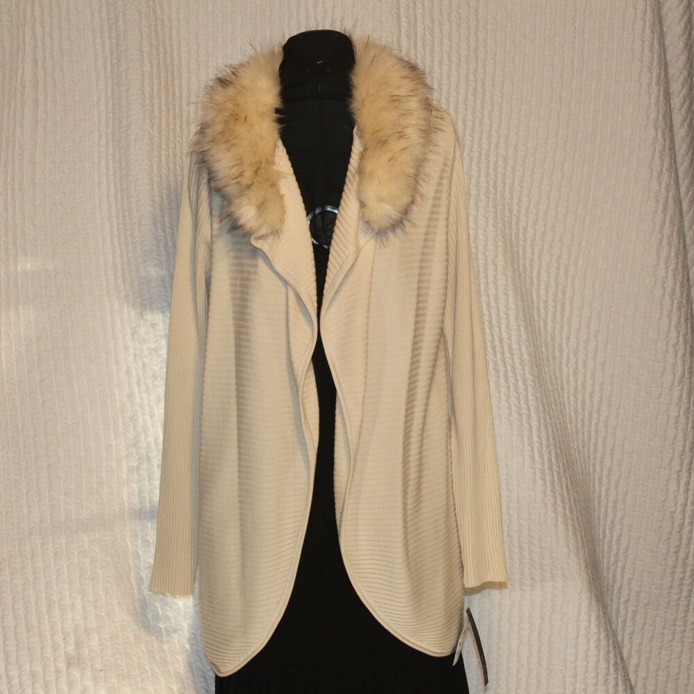 Alfani Sweater Wrap with detachable faux Fur Collar NWT